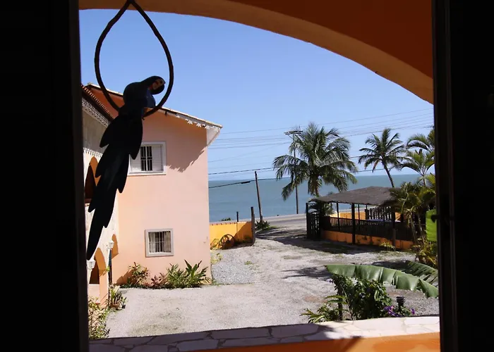 Pousada Casa De Pedra Boicucanga